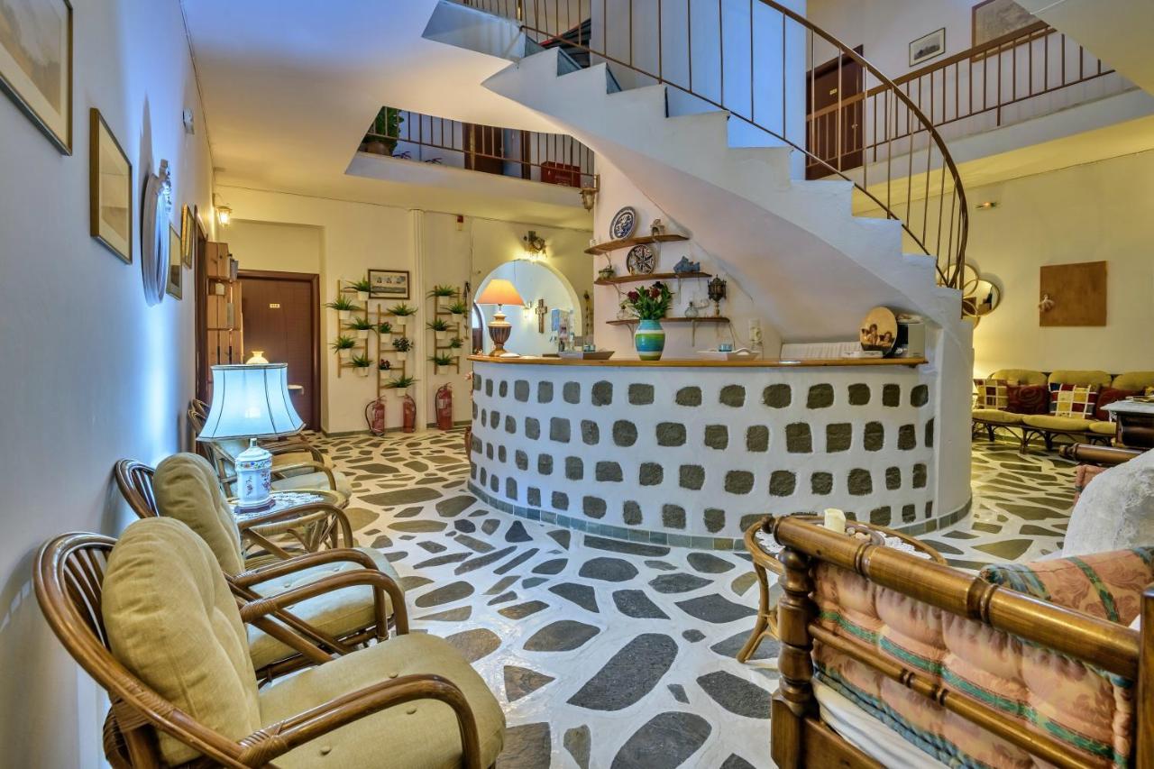 Grikos Hotel Patmos Town Bagian luar foto