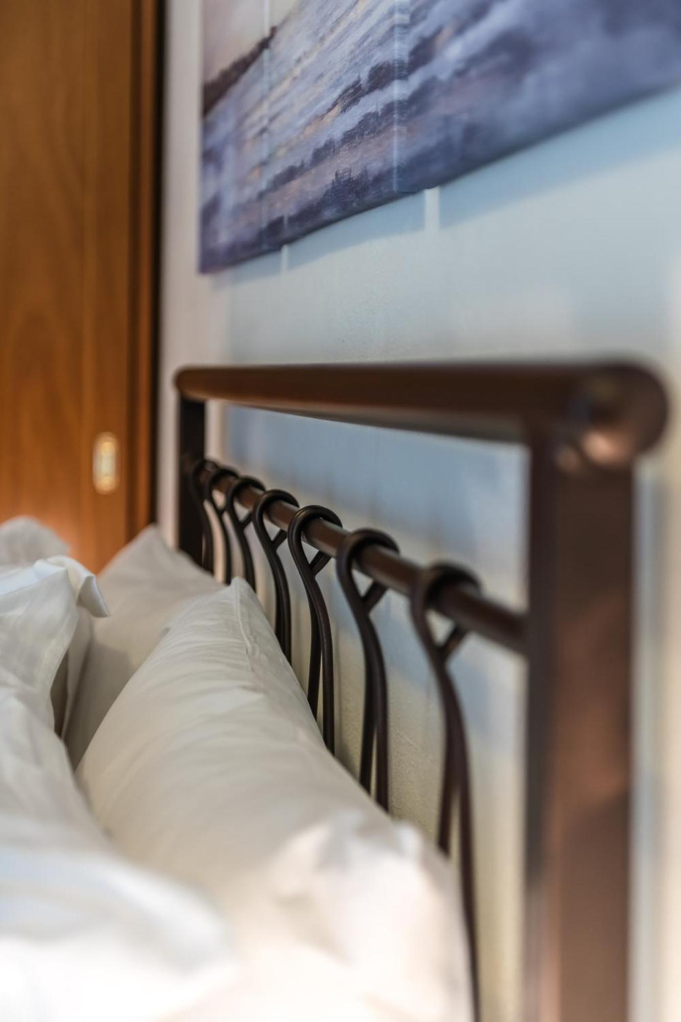 Grikos Hotel Patmos Town Bagian luar foto