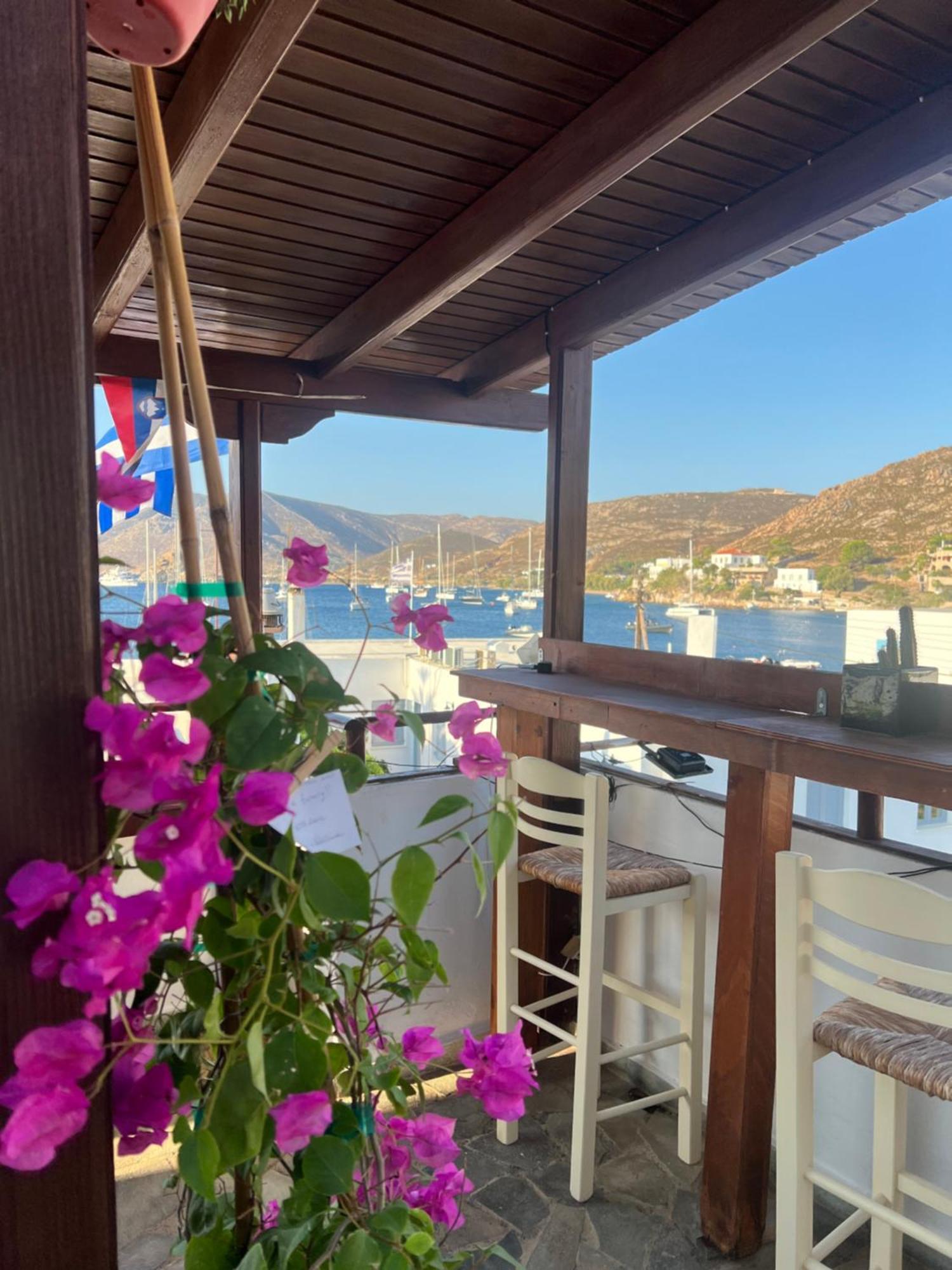Grikos Hotel Patmos Town Bagian luar foto