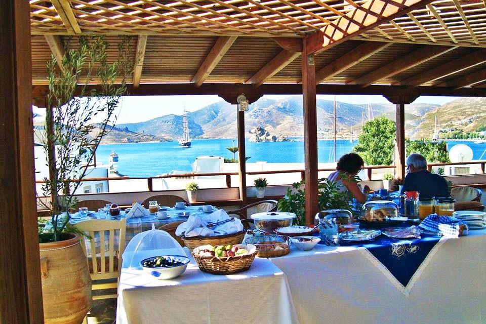 Grikos Hotel Patmos Town Bagian luar foto