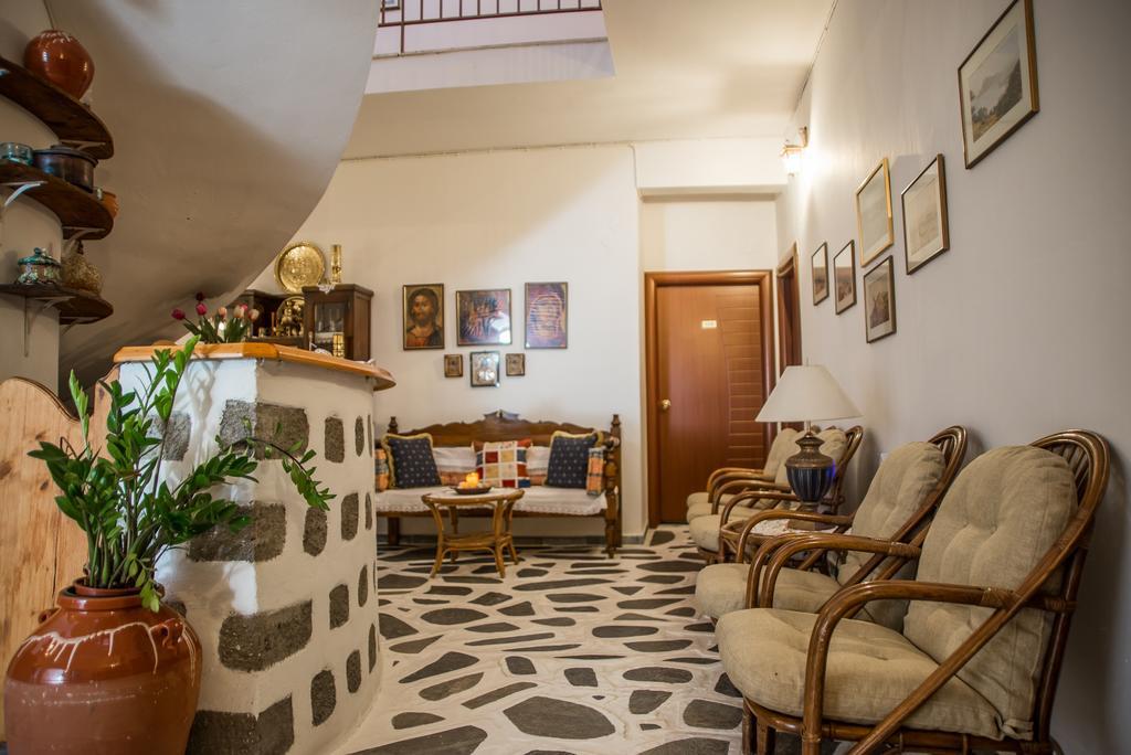 Grikos Hotel Patmos Town Bagian luar foto